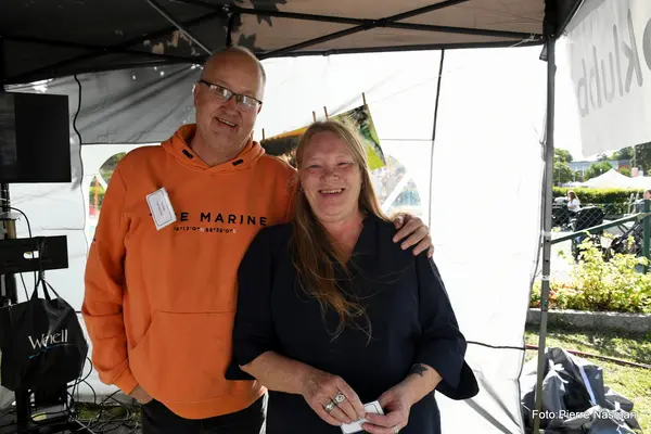 Bild från Pierre mitt i festivalvimlet